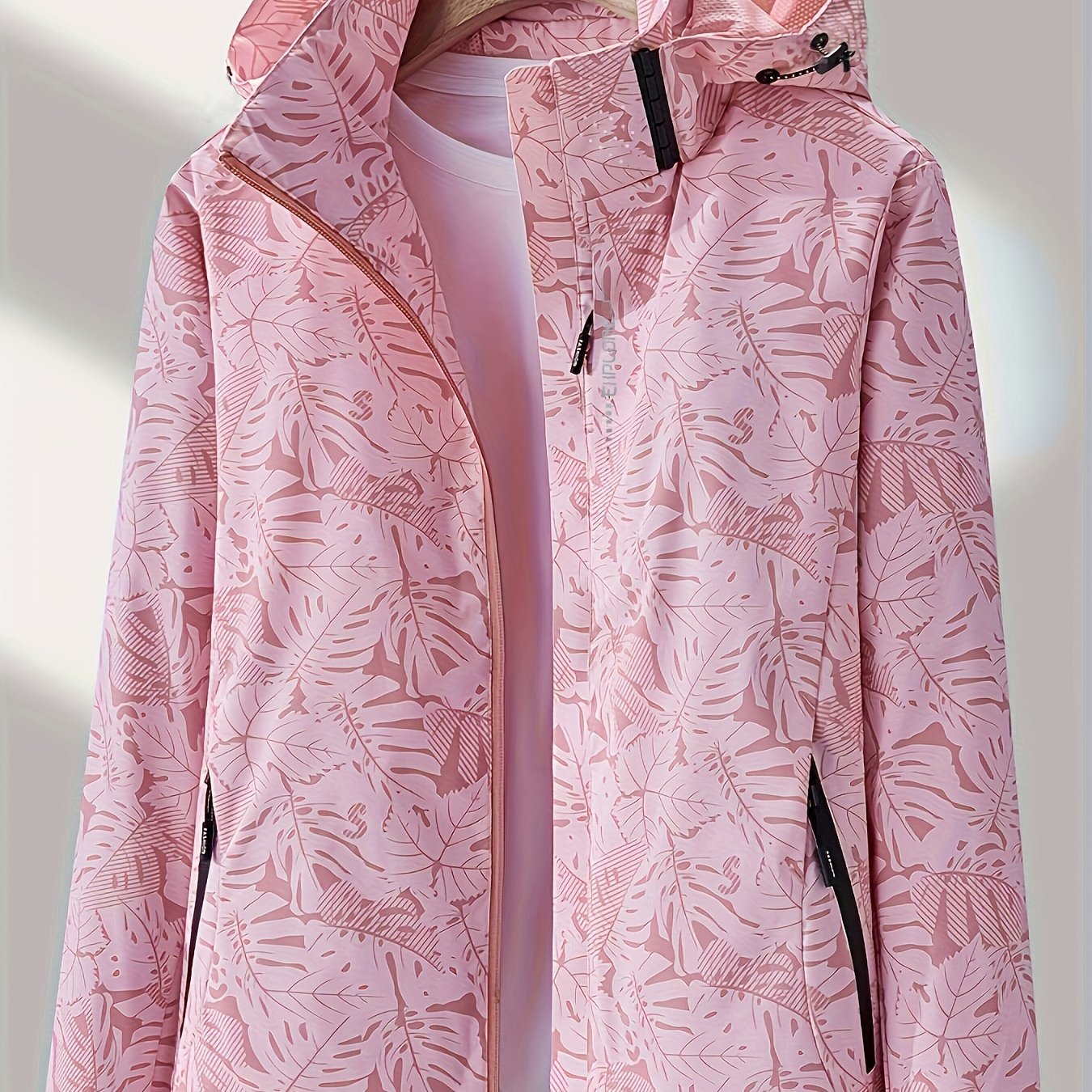 Women's Lightweight Windproof Hooded Jacket