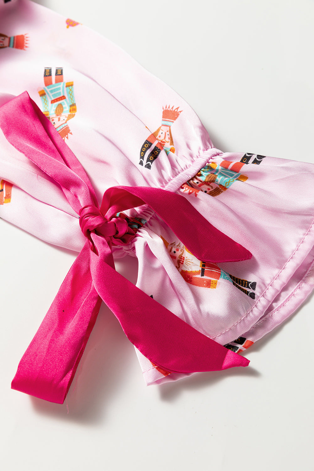 Nutcracker Contrast Trim Bow Tie Pajama Set